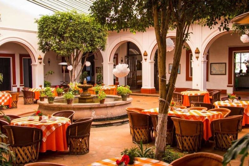 Restaurant de l'hôtel Posada Don Vasco à Patzcuaro - Mexique | Au Tigre Vanillé