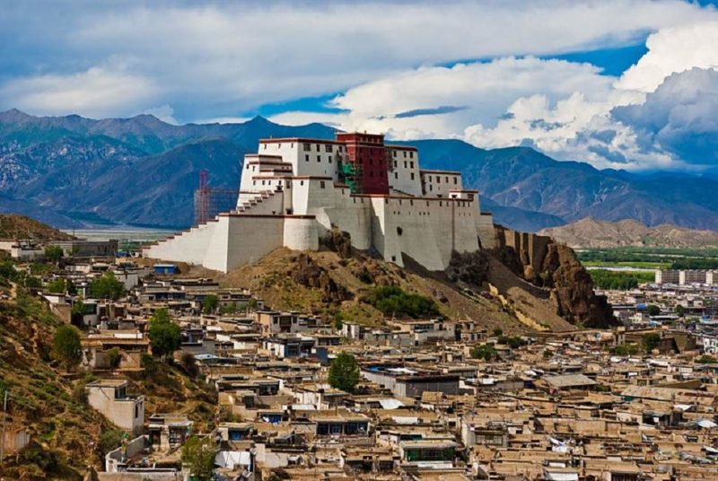 Forteresse à Shigatse - Tibet | Au Tigre Vanillé
