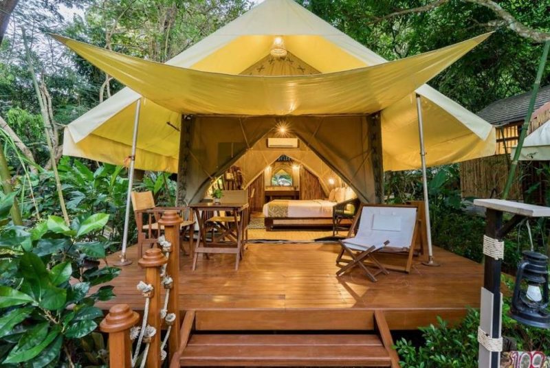 Tente de l'hôtel glamping Hintok river à Kanchanaburi - Thaïlande | Au Tigre Vanillé