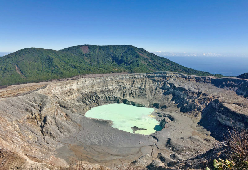 Volcan Poas - Costa Rica | Au Tigre Vanillé